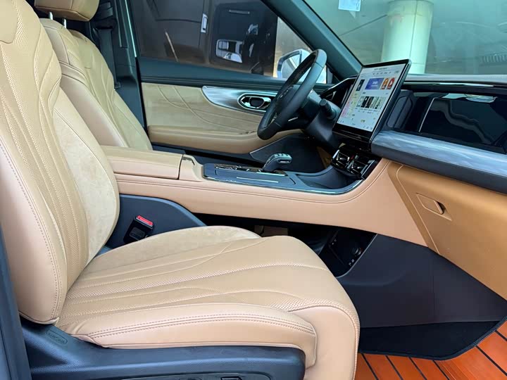 Trumpchi ES9 2024 PHEV 143km Max — фото 16