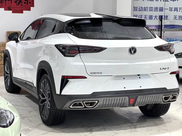 Changan UNI-T 2022 1.5 T Premium — фото 9