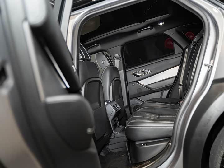 Land Rover Range Rover Velar — фото 23