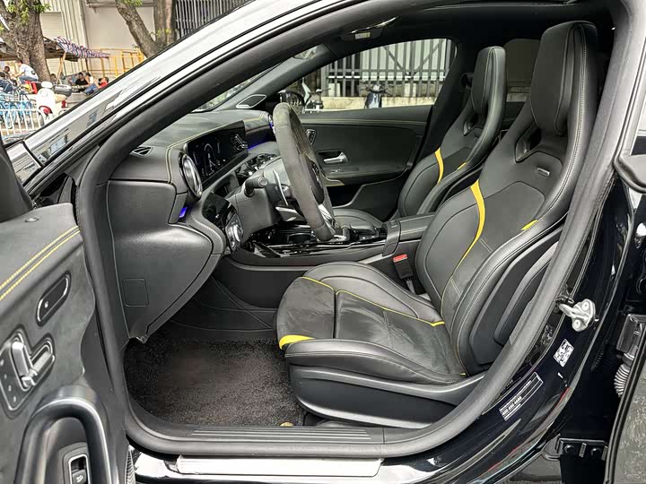 Mercedes-Benz CLA 2022 AMG CLA 45 S 4 MATIC+ — фото 4