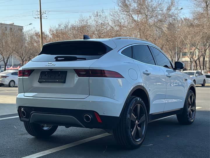 Jaguar E-PACE 2024 R-DYNAMIC S — фото 12