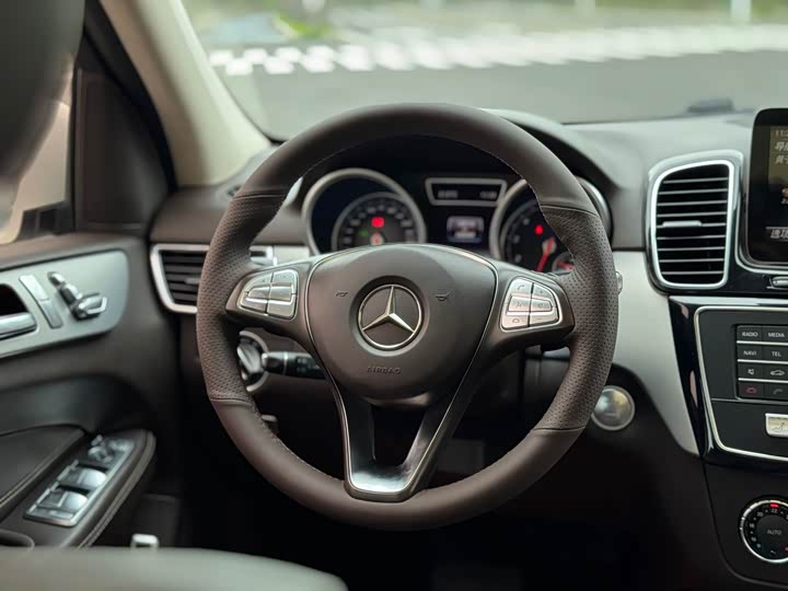 Mercedes-Benz GLE 2015 GLE 320 4 MATIC — фото 8