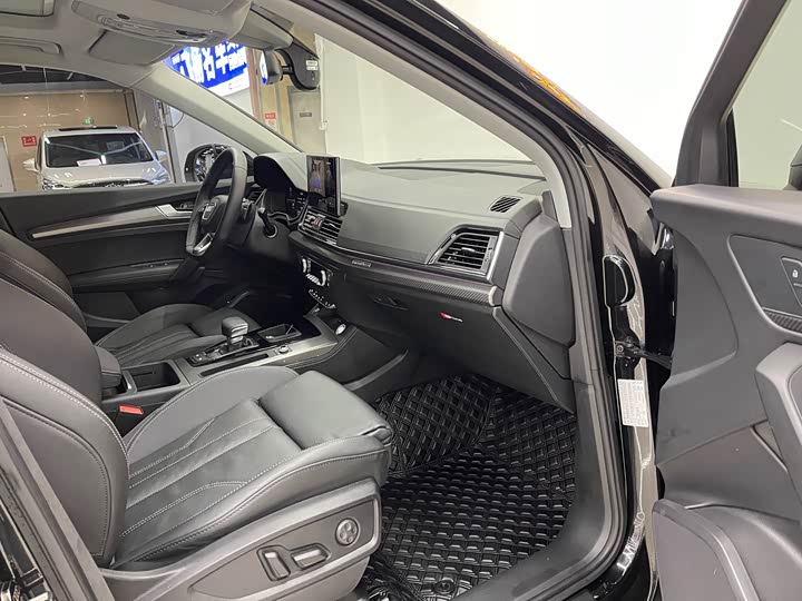 Audi Q5L 2021 40 TFSI — фото 13