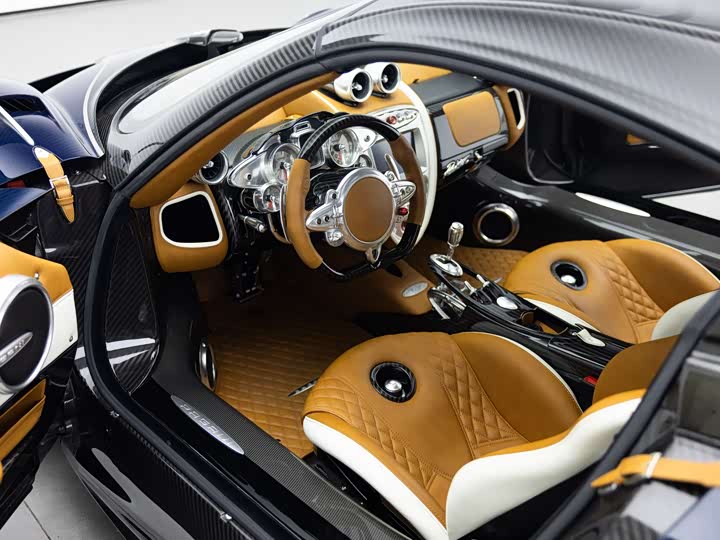 Pagani Huayra 2025 6.0 L AT — фото 18