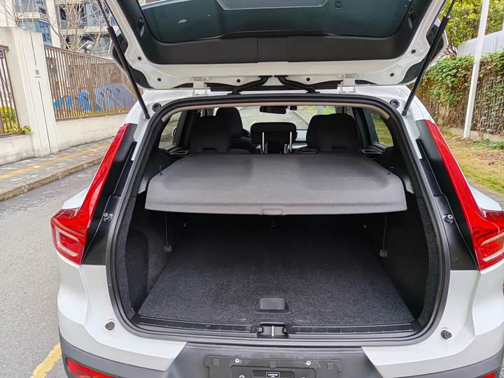 Volvo XC40 2021 T 3 — фото 16