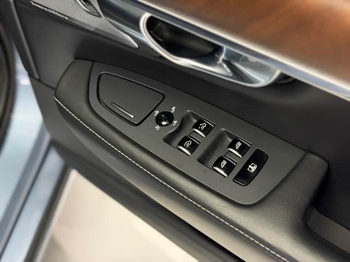 Volvo S90 2018 T 5 — фото 24