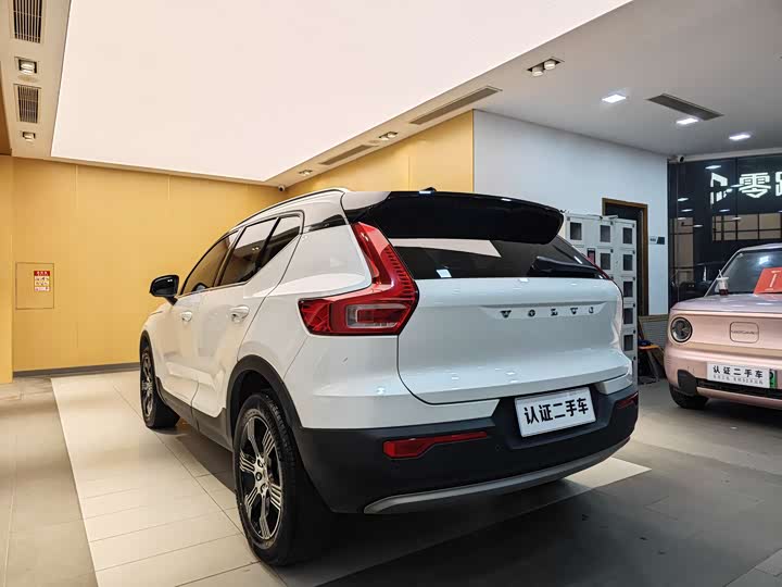 Volvo XC40 2020 T 3 — фото 26