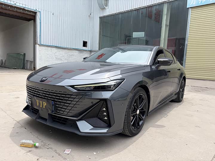 Changan UNI-V 2023 1.5 T