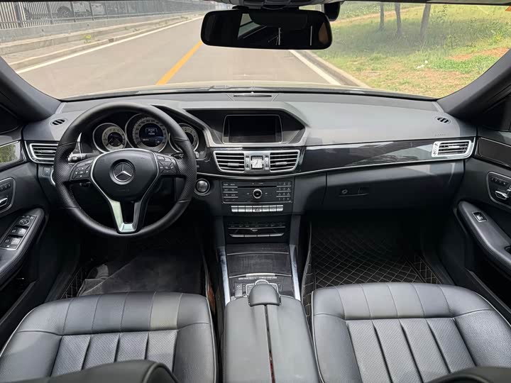 Mercedes-Benz E-Class 2015 E 260 L Sport — фото 8