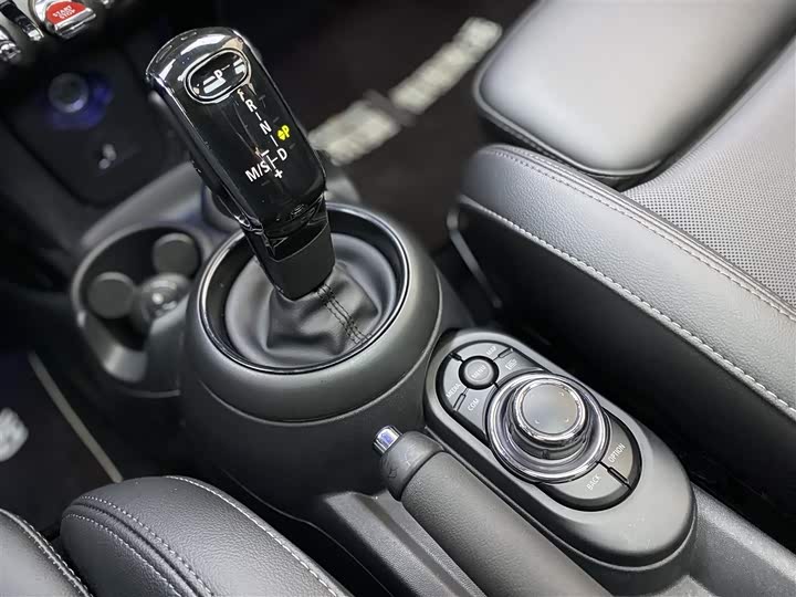 MINI Hatch — фото 19