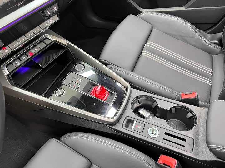 Audi A3 2023 Sportback 35 TFSI Sport — фото 30