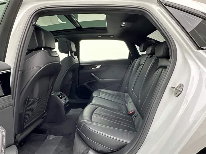 Audi A4L 2023 40 TFSI — фото 20
