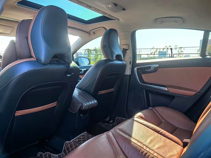 Volvo S60 2015 S 60 L 2.0 T — фото 9