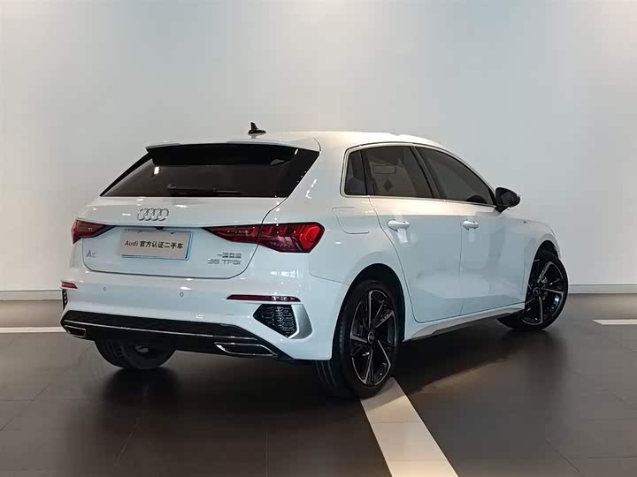 Audi A3 2024 Sportback 35 TFSI Sport — фото 4