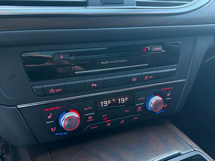Audi A6L 2016 50 TFSI quattro — фото 22