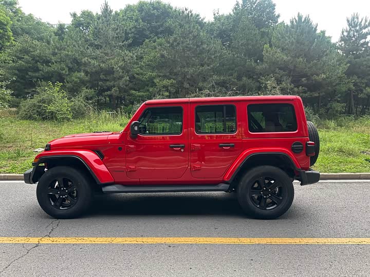 Jeep Wrangler — фото 8