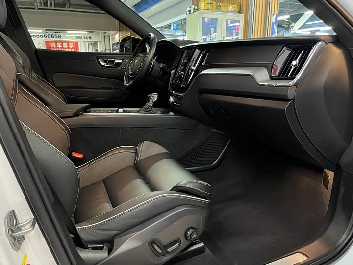 Volvo XC60 2020 T 5 4 WD — фото 15