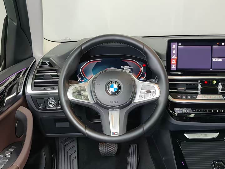 BMW X3 2023 x Drive 25i M — фото 17