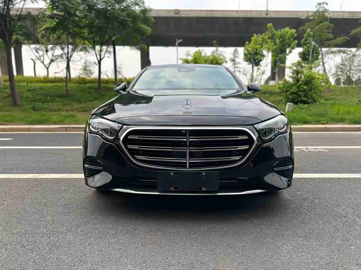 Mercedes-Benz E-Class 2024 E 260 L — фото 2