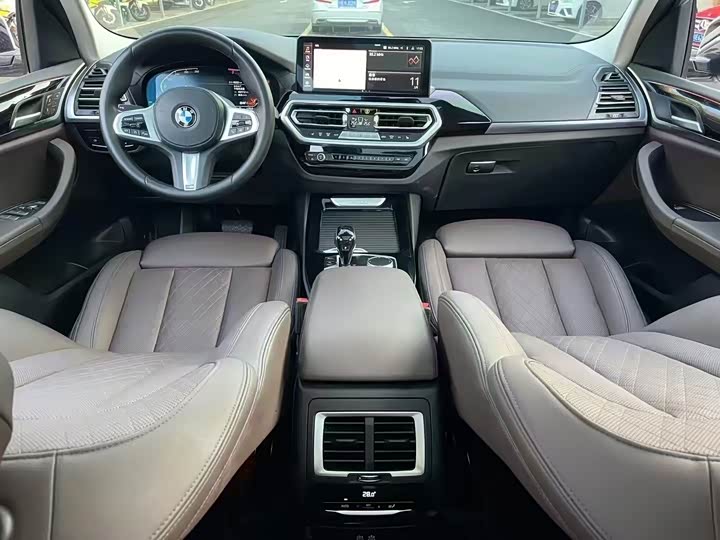 BMW X3 xDrive25i M спортпакет — фото 4