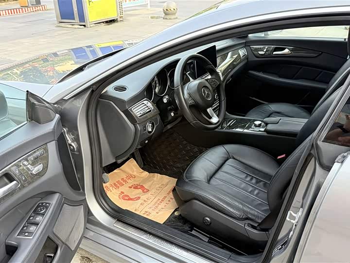 Mercedes-Benz CLS 2015 CLS 320 — фото 7