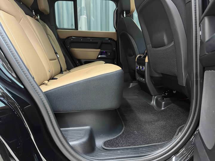 Land Rover Defender — фото 19