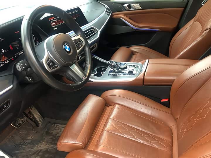 BMW X7 2021 x Drive 40i M — фото 8