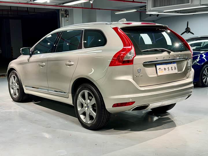 Volvo XC60 2015 T 5 AWD — фото 5