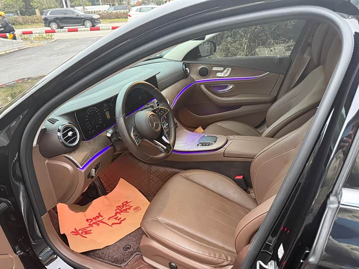 Mercedes-Benz E-Class E 300 L люкс — фото 10