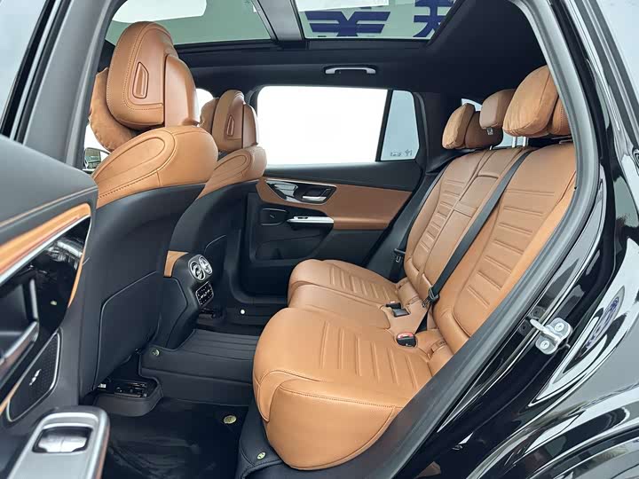 Mercedes-Benz GLC 2024 GLC 300 L 4 MATIC 5 — фото 7