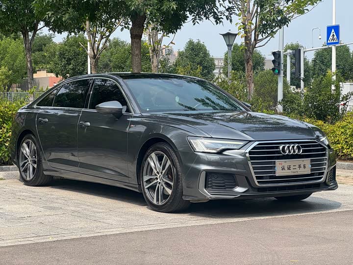 Audi A6L 40 TFSI люкс-динамик — фото 3