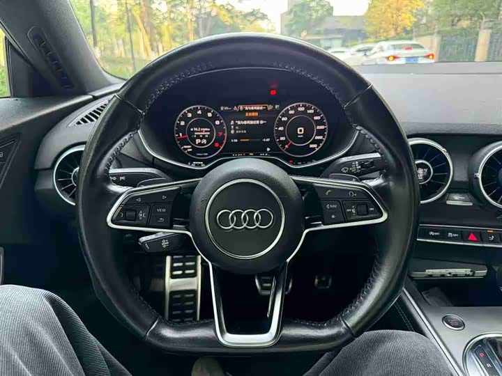 Audi TT 2015 TT Coupe 45 TFSI — фото 6