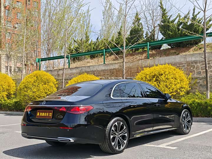Mercedes-Benz E-Class 2026 E 300 L Luxury — фото 11