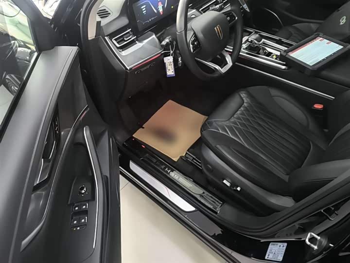 Hongqi HS5 2023 2.0 T 4 WD Pro — фото 16