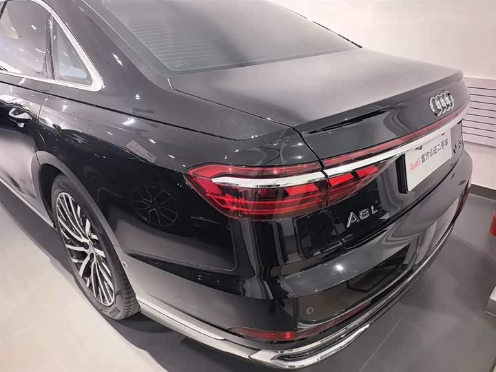 Audi A8 2023 A 8 L 50 TFSI quattro — фото 8