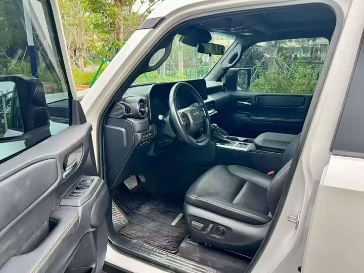 Toyota Prado — фото 11