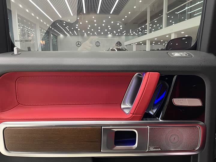 Mercedes-Benz G-Class 2023 G 500 — фото 14
