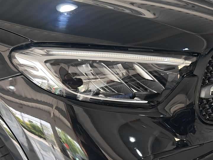 Mercedes-Benz GLC 2025 GLC 260 L 4 MATIC Luxury — фото 5