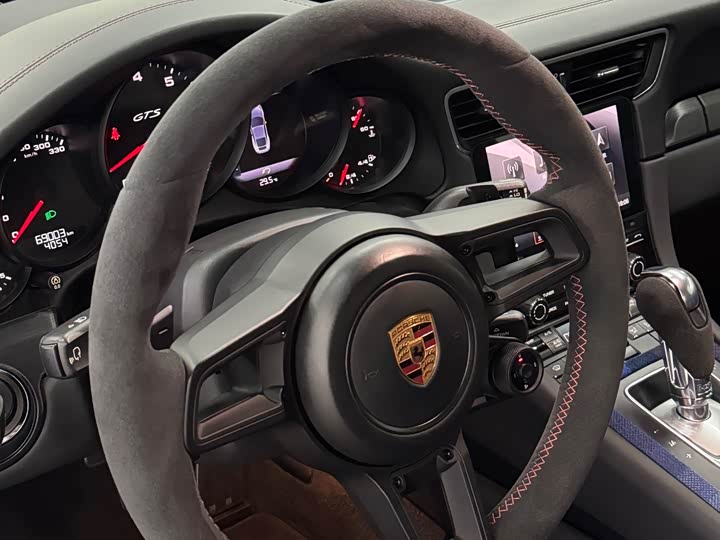 Porsche 911 2017 Carrera GTS 3.0 T — фото 16