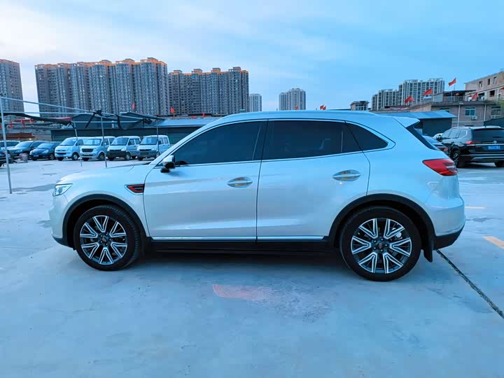 Hongqi HS5 2022 2.0 T 4 WD — фото 7