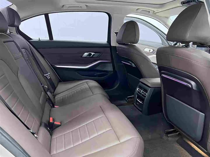 BMW 3-Series 2020 325 Li — фото 11