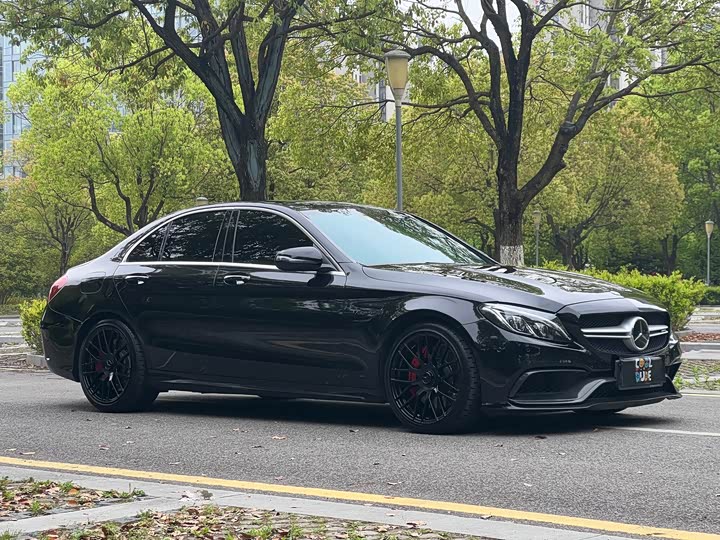 Mercedes-Benz C-Class 2017 AMG C 63 — фото 5