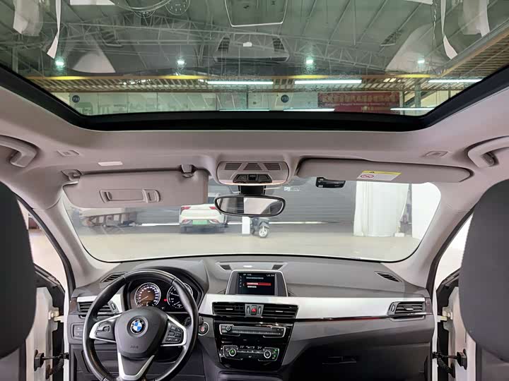 BMW X1 2019 s Drive 18 Li — фото 26