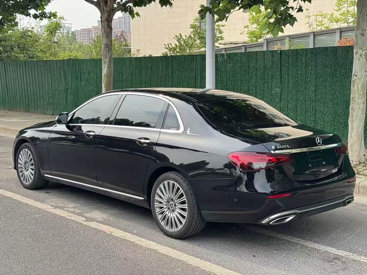 Mercedes-Benz E-Class 2021 E 300 L Luxury — фото 7