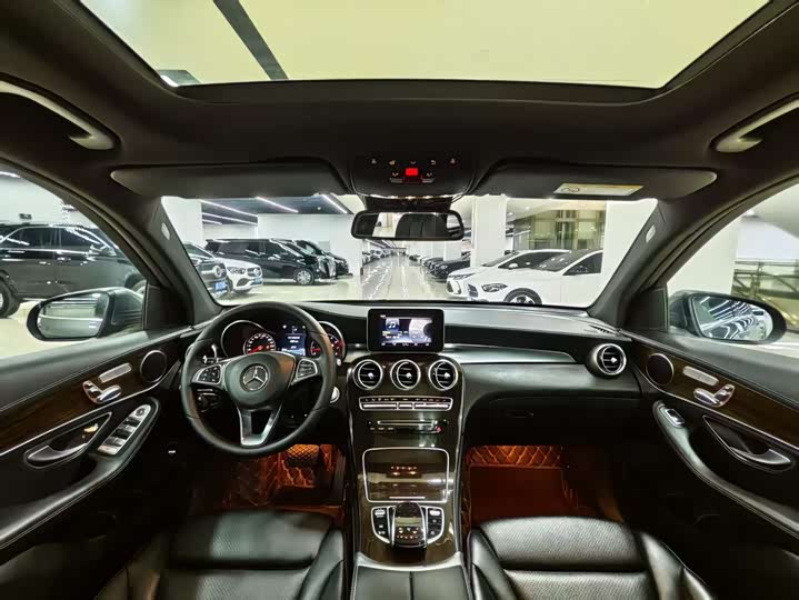 Mercedes-Benz GLC 260 4MATIC люкс — фото 8