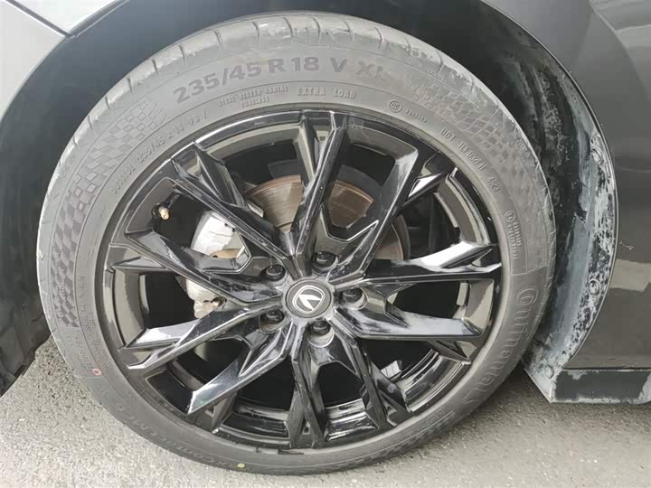 Changan UNI-V 2024 1.5 T Premium — фото 23