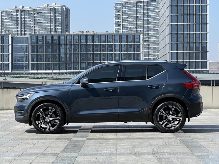 Volvo XC40 2020 T 4 WD — фото 4
