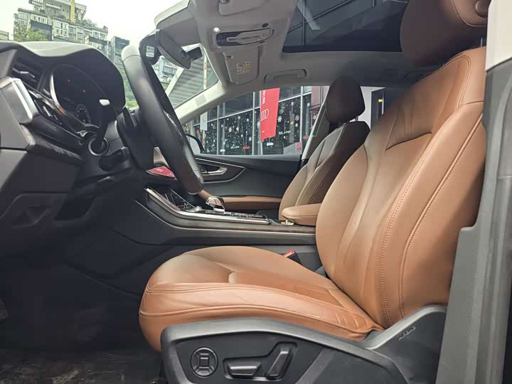 Audi Q8 2019 55 TFSI — фото 21