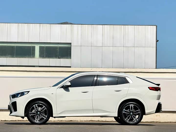 BMW X2 2025 s Drive 25i M — фото 3