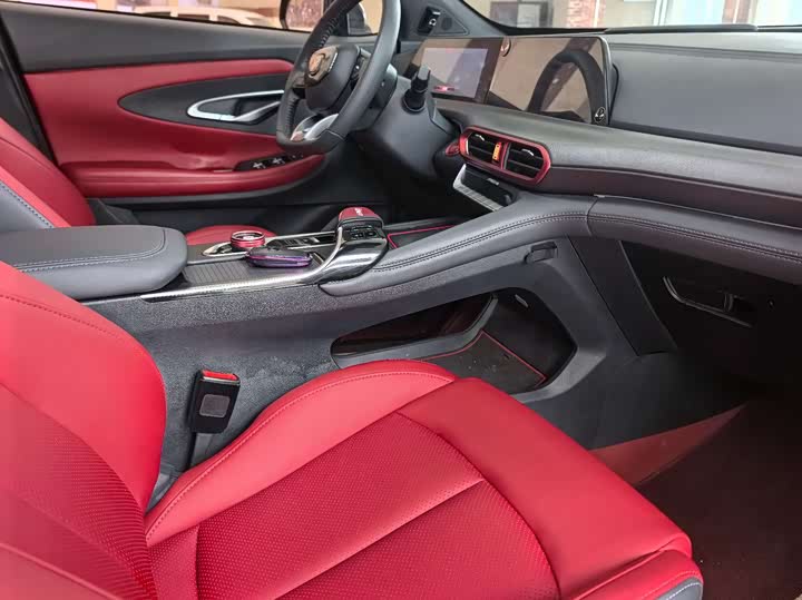 Changan UNI-T 2020 1.5 T Flagship — фото 5